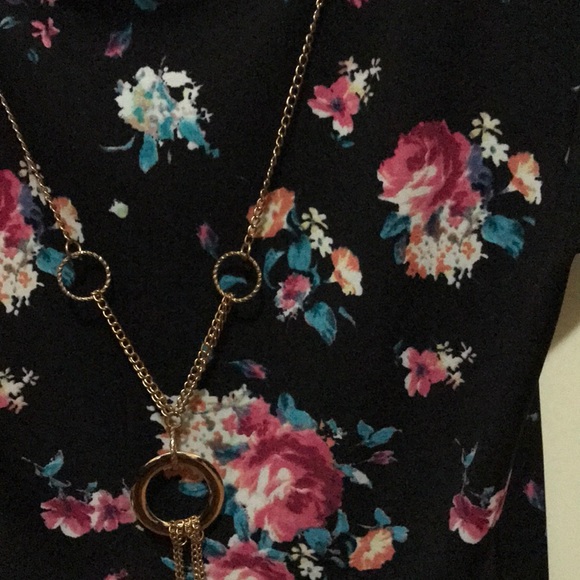 Top - Picture 3 of 4